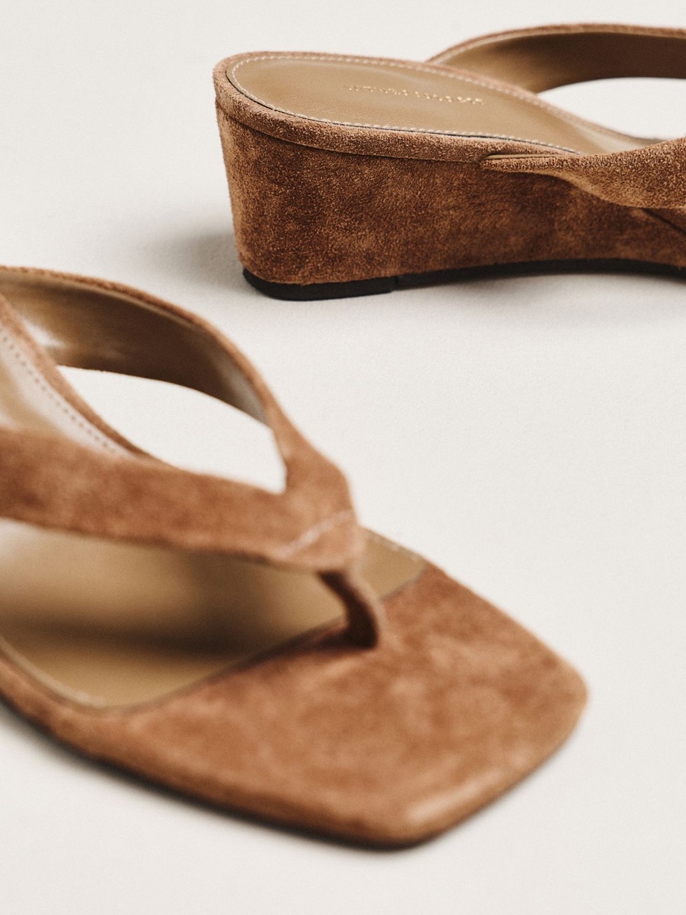 Anthropologie Taupe Suede Wedge Flip Flop Heels EU 39 US 8.5 - Picture 3 of 11